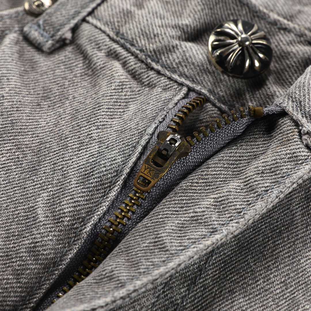 高版本Chrome Hearts克罗心 皮标十字水洗做旧牛仔裤-Chinese UA Cheap High Quatity Brand Clothes Bags handbags Sneakers wholesale wholesaler seller from China Factory suppliers Fashion Clothing Shoes best Quality Beautiful Price 高版本Chrome Hearts克罗心 皮标十字水洗做旧牛仔裤