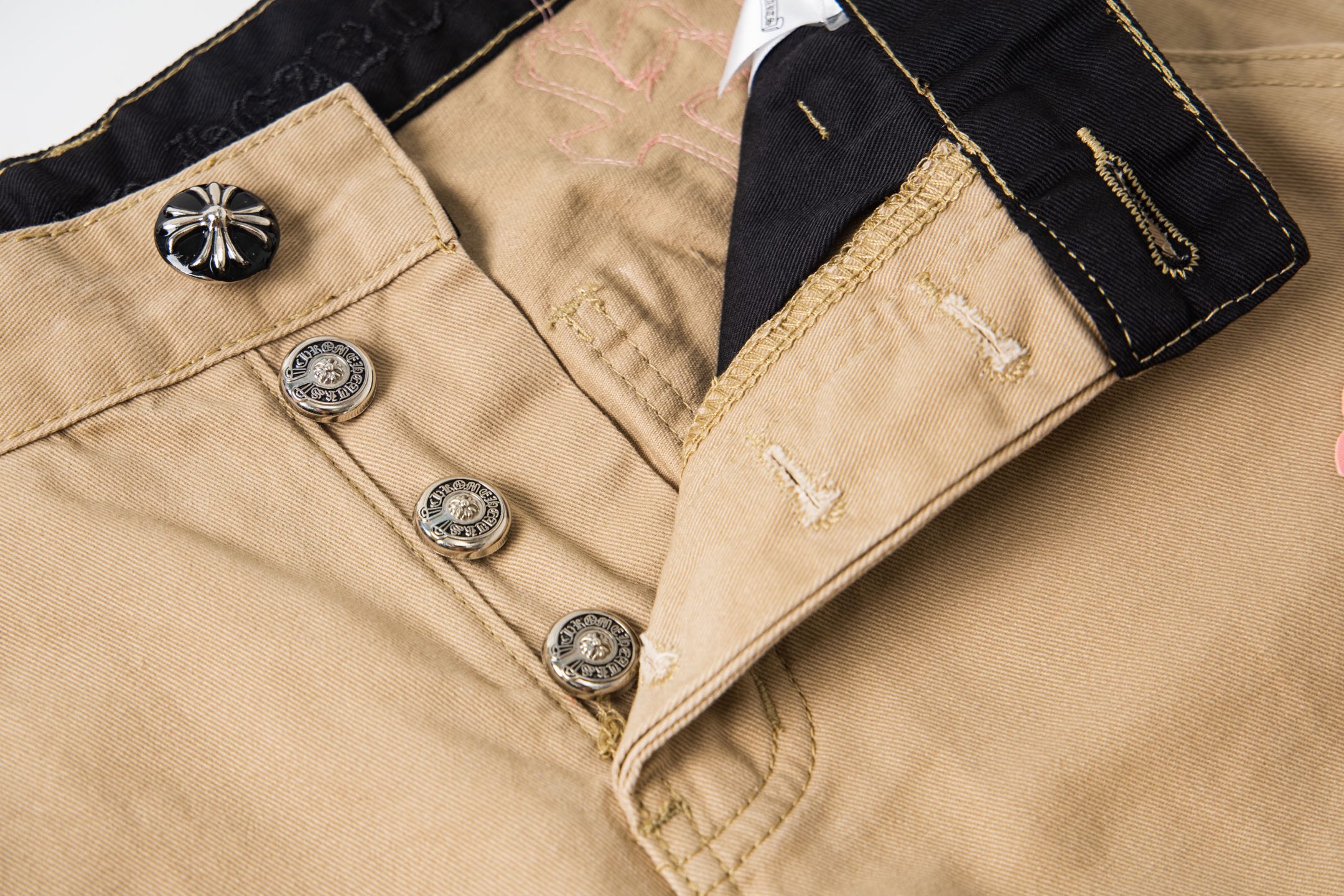 高版本Chrome hearts克罗心 豹纹粉皮标十字伐木裤牛仔裤-Chinese UA Cheap High Quatity Brand Clothes Bags handbags Sneakers wholesale wholesaler seller from China Factory suppliers Fashion Clothing Shoes best Quality Beautiful Price 高版本Chrome hearts克罗心 豹纹粉皮标十字伐木裤牛仔裤