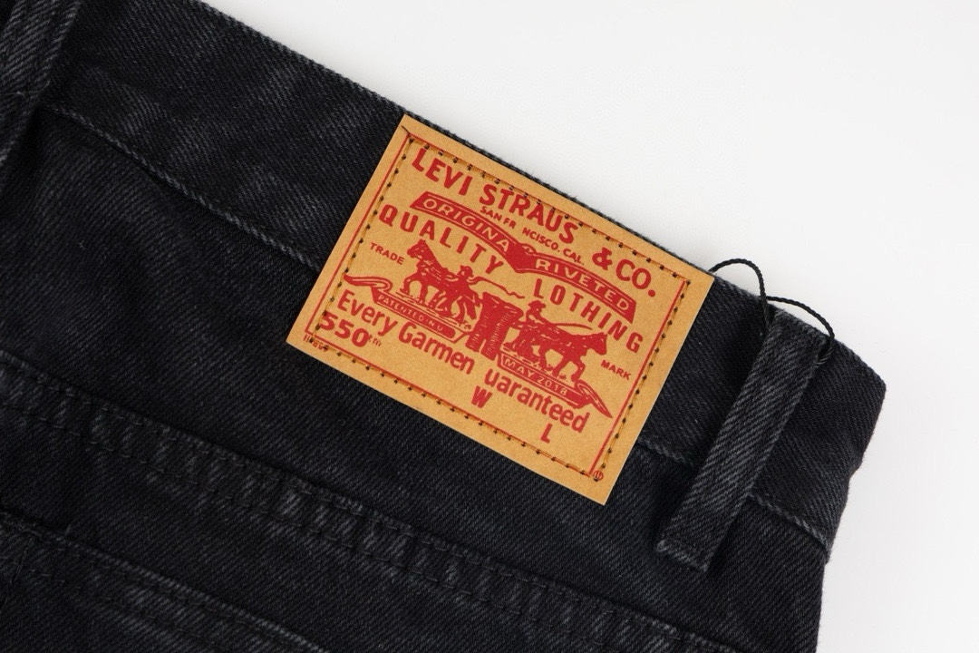 高版本Chrome hearts克罗心 城市限定皮标梵文十字牛仔裤-Chinese UA Cheap High Quatity Brand Clothes Bags handbags Sneakers wholesale wholesaler seller from China Factory suppliers Fashion Clothing Shoes best Quality Beautiful Price 高版本Chrome hearts克罗心 城市限定皮标梵文十字牛仔裤