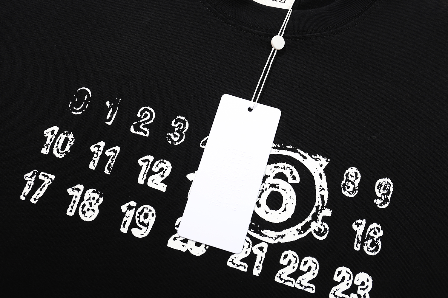 高版本MaisonMargiela/马吉拉 数字印花短袖-Chinese UA Cheap High Quatity Brand Clothes Bags handbags Sneakers wholesale wholesaler seller from China Factory suppliers Fashion Clothing Shoes best Quality Beautiful Price 高版本MaisonMargiela/马吉拉 数字印花短袖