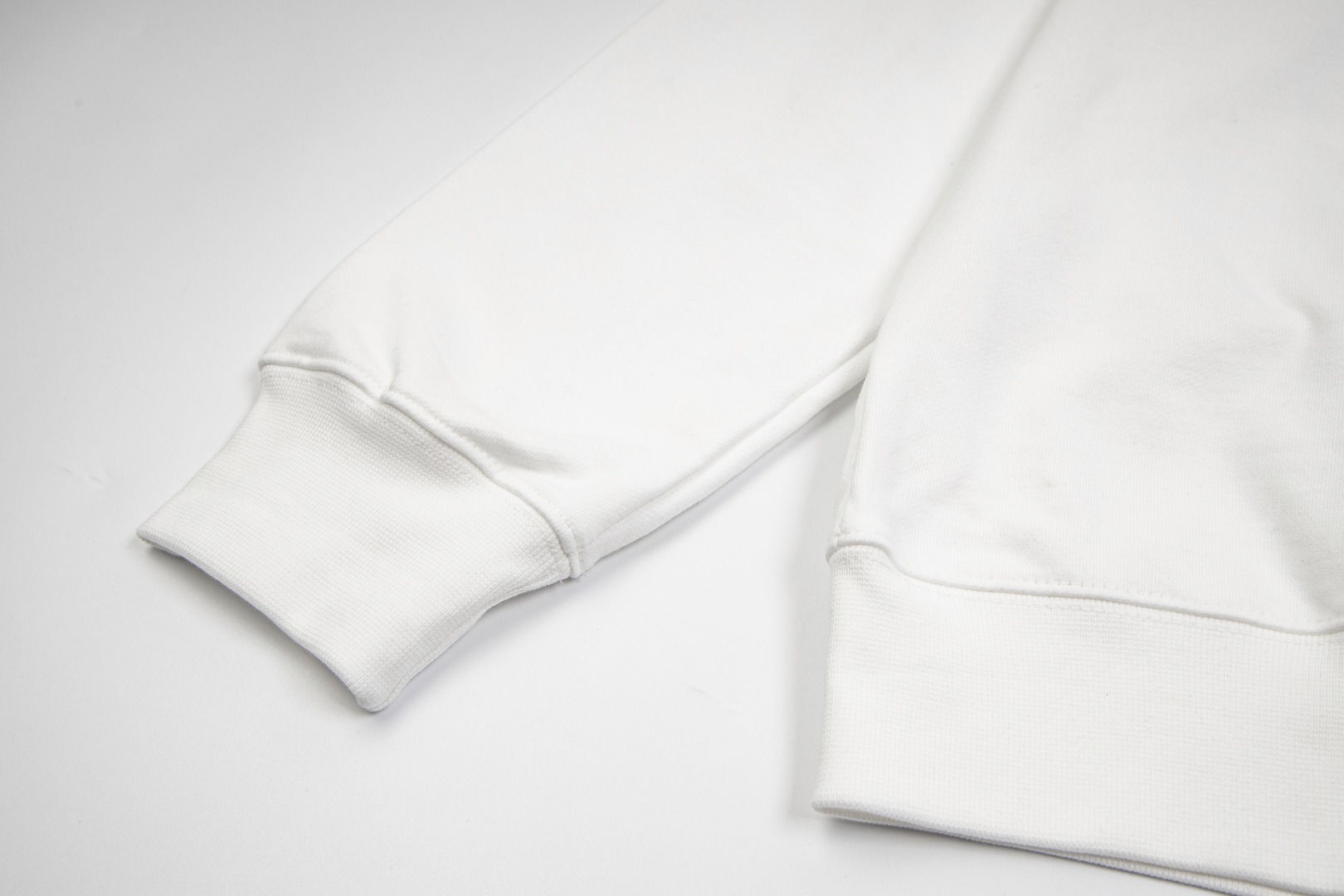 高版本MaisonMargiela/马吉拉 刺绣数字字母连帽卫衣