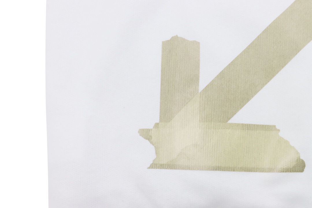 高版本OFF-WHITE C/O VIRGIL ABLOH 胶带箭头印花圆领卫衣 高版本OFF-WHITE C/O VIRGIL ABLOH 胶带箭头印花圆领卫衣