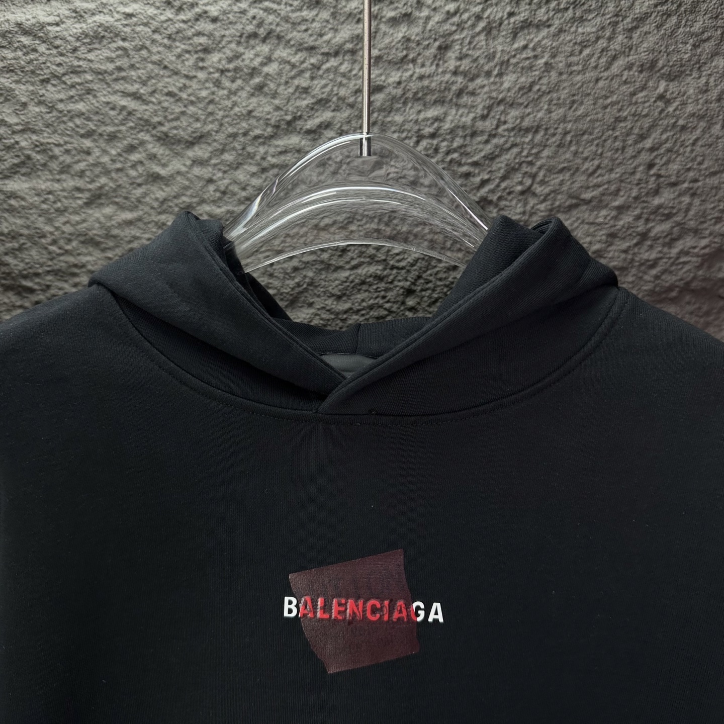 高版本BALENCIAGA/巴黎世家 25ss压胶刺绣logo连帽卫衣-Chinese wholesaler seller Clothes Bags handbags wholesale Shoes High Quatity wholesaler seller Cheap Sneakers from China Factory Chinese suppliers china wholesale clothing wholesaler seller 高版本BALENCIAGA/巴黎世家 25ss压胶刺绣logo连帽卫衣