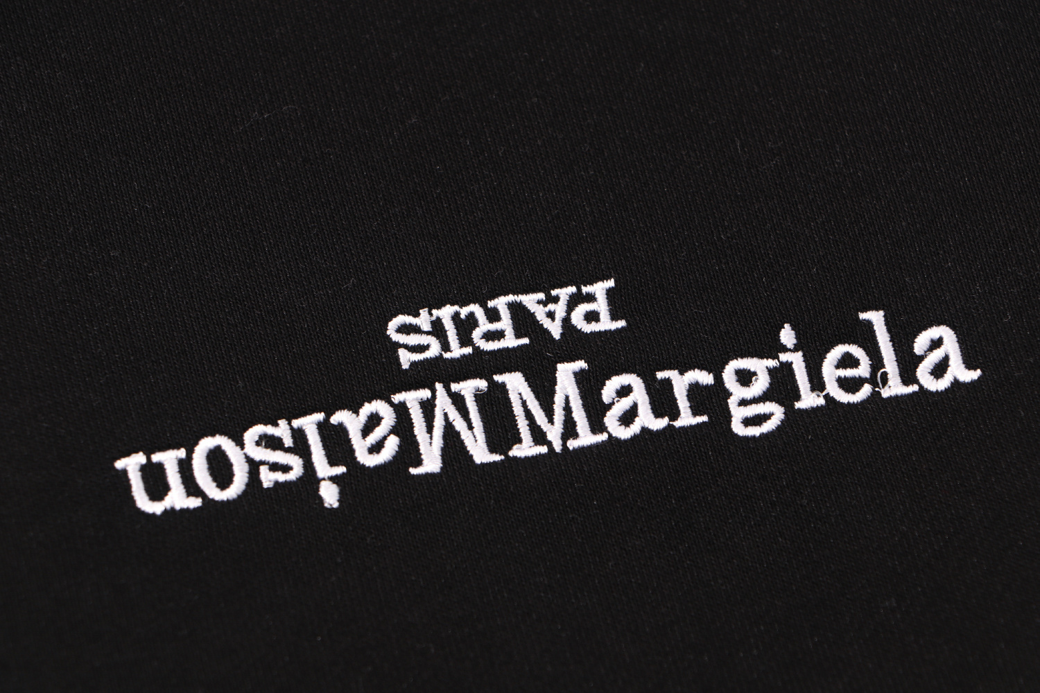 高版本MaisonMargiela/马吉拉 刺绣反字母连帽卫衣