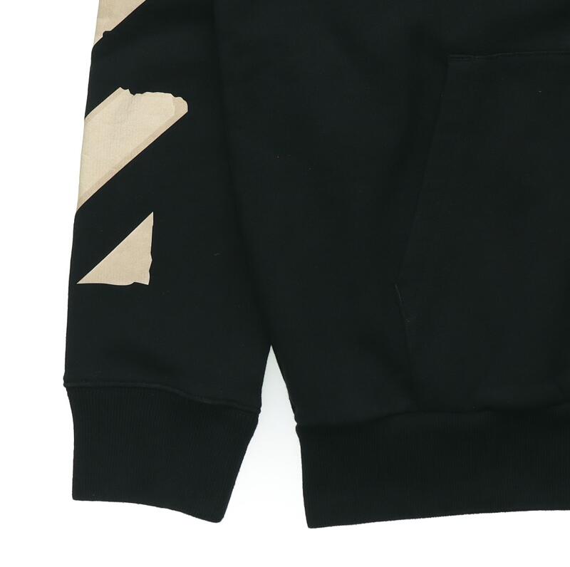 高版本OFF-WHITE C/O VIRGIL ABLOH 胶带箭头印花开衫外套-莆田鞋,莆田鞋货源,高仿鞋,高仿鞋货源,安福档口,莆田高仿鞋,莆田鞋批发,高仿鞋批发,莆田高仿运动鞋,高仿运动鞋,莆田运动鞋 高版本OFF-WHITE C/O VIRGIL ABLOH 胶带箭头印花开衫外套