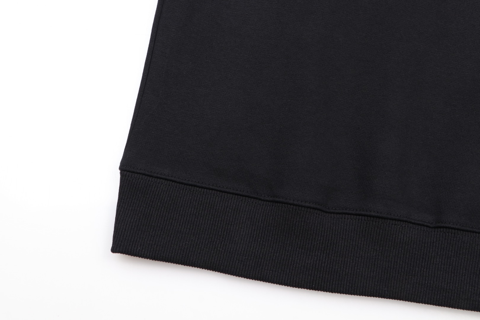 高版本MaisonMargiela/马吉拉 胸前刺绣后背破洞数字连帽卫衣-莆田鞋,莆田鞋货源,高仿鞋,高仿鞋货源,安福档口,莆田高仿鞋,莆田鞋批发,高仿鞋批发,莆田高仿运动鞋,高仿运动鞋,莆田运动鞋 高版本MaisonMargiela/马吉拉 胸前刺绣后背破洞数字连帽卫衣