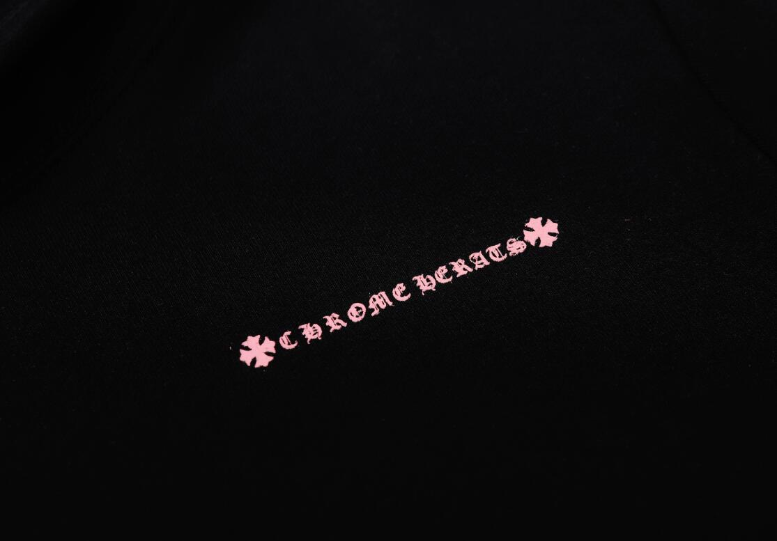 高版本Chrome Hearts克罗心 麒麟臂粉色梵文印花连帽卫衣
