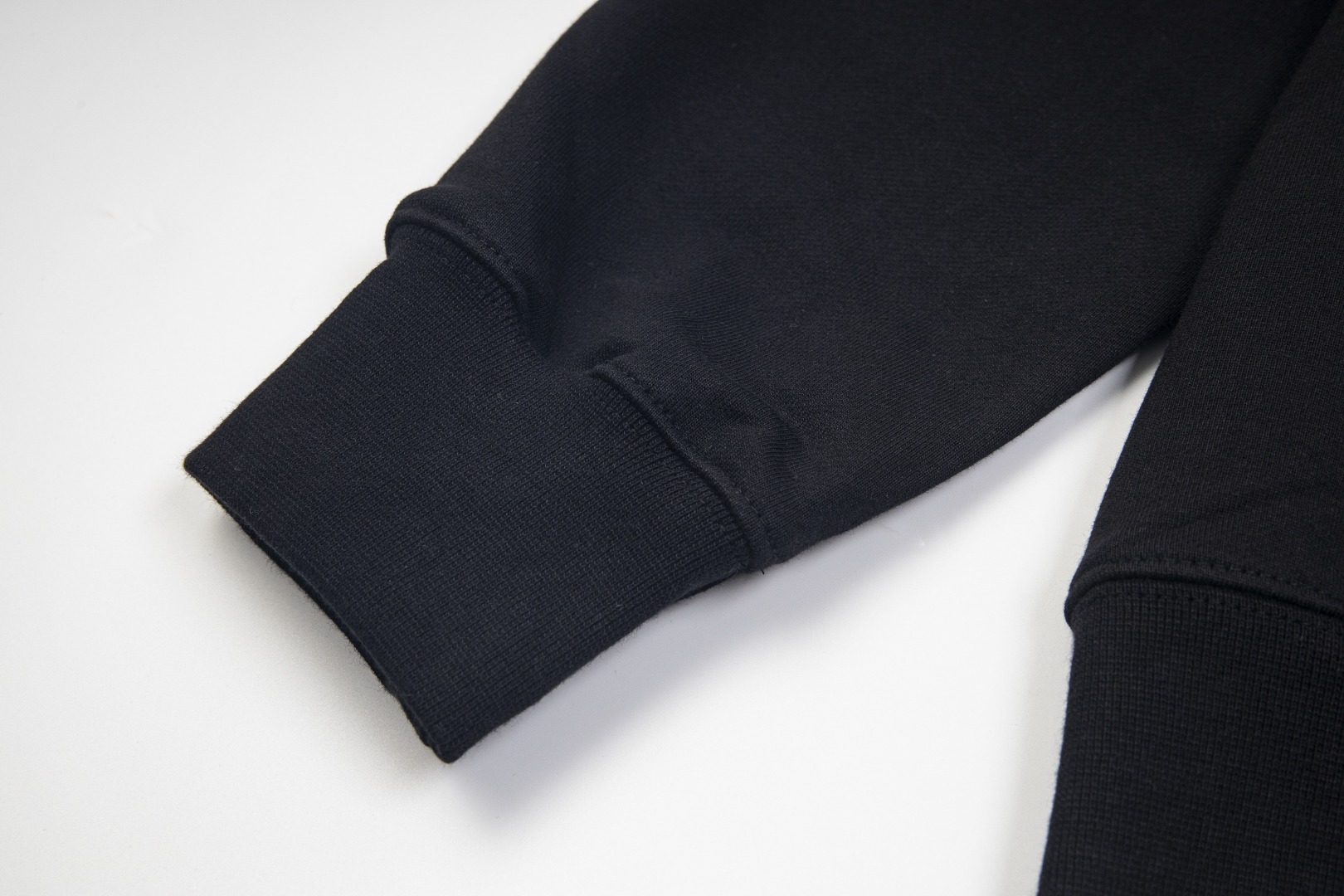 高版本MaisonMargiela/马吉拉 刺绣数字字母连帽卫衣