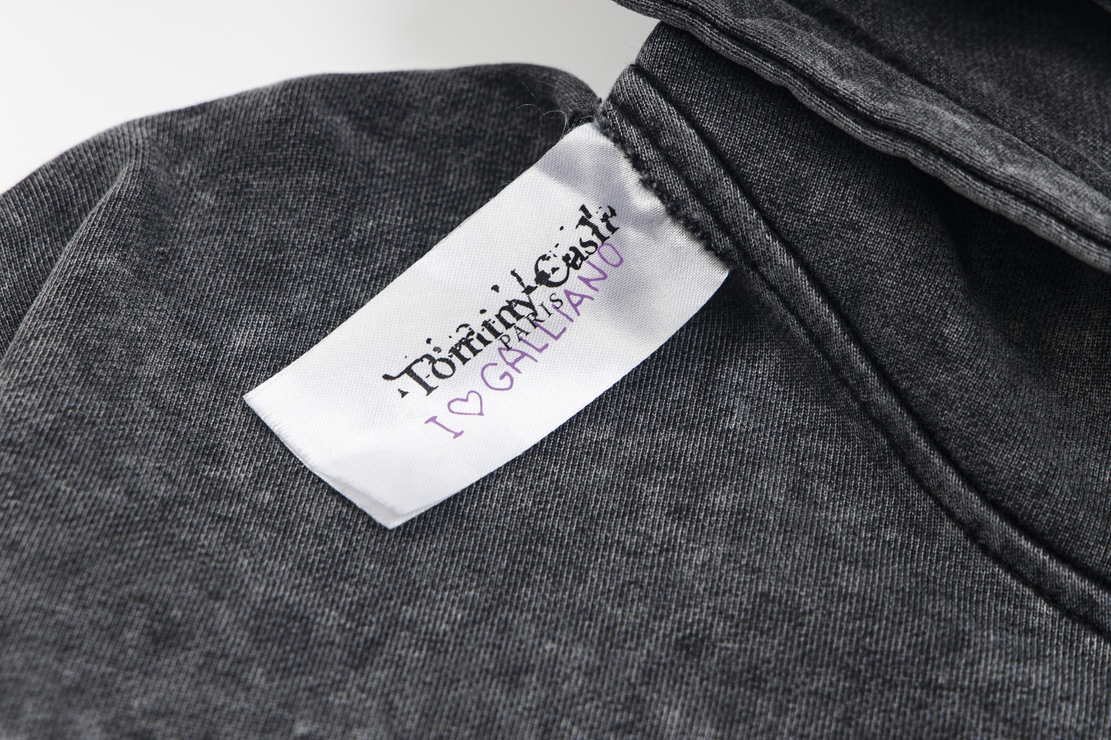 高版本MaisonMargiela/马吉拉 x Tommy Cash联名破洞连帽卫衣