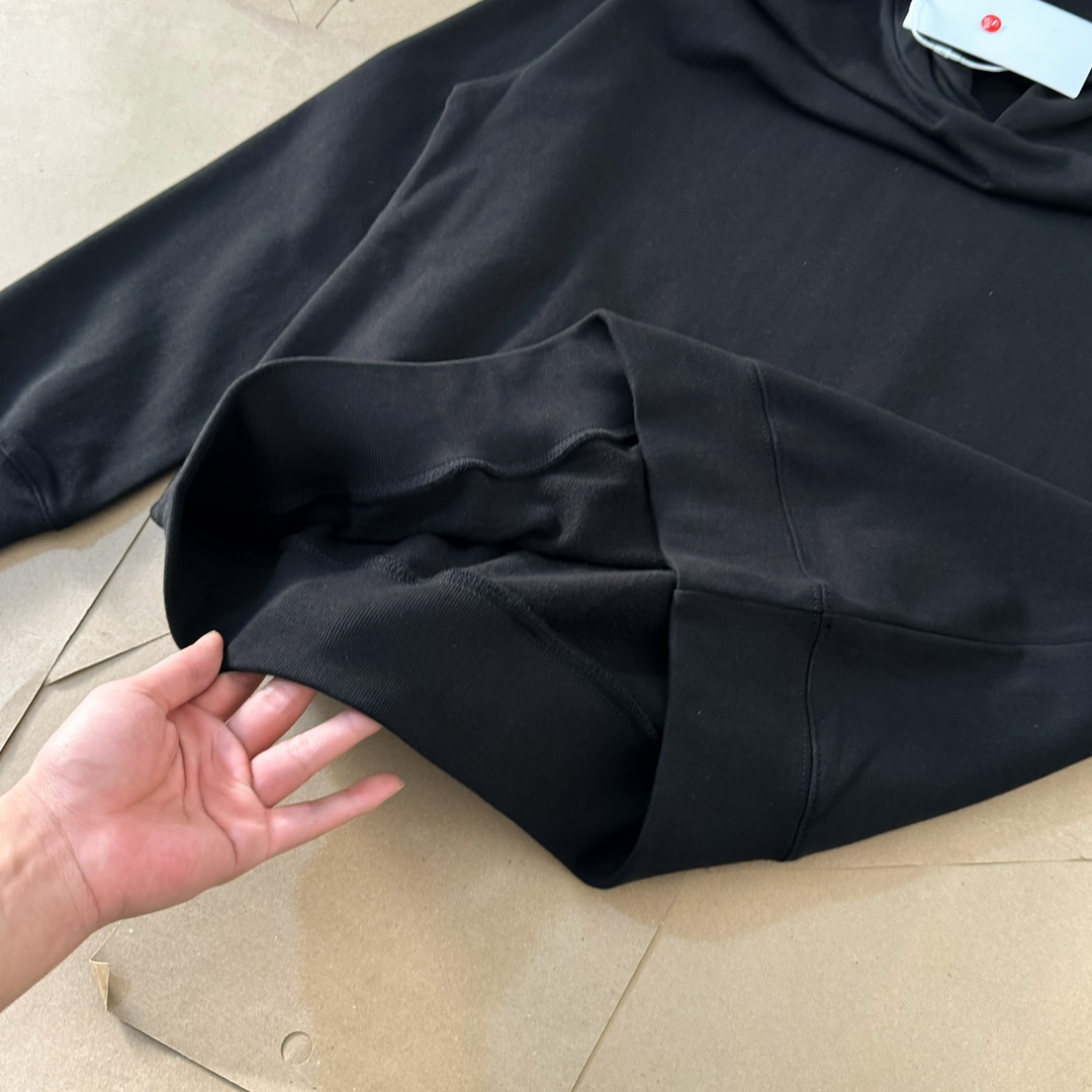 高版本MaisonMargiela/马吉拉 刺绣数字小标连帽卫衣