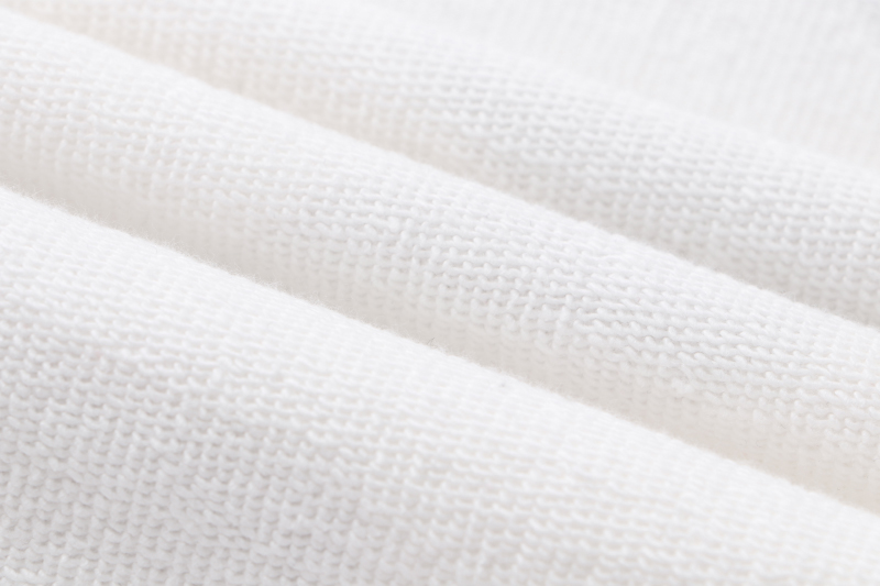 💰260
高版本OFF-WHITE C/O VIRGIL ABLOH 胶带箭头印花连帽卫衣,男女同款,经久不息的爆款。采用420g高克重纯棉毛圈面料,经过高温高压印花工艺,永不退色永不开裂。重叠印花具有层次感。定制字母帽绳、洗水吊牌等辅料标配,细节到位。os版型上身毫无压力
尺码:S-XL