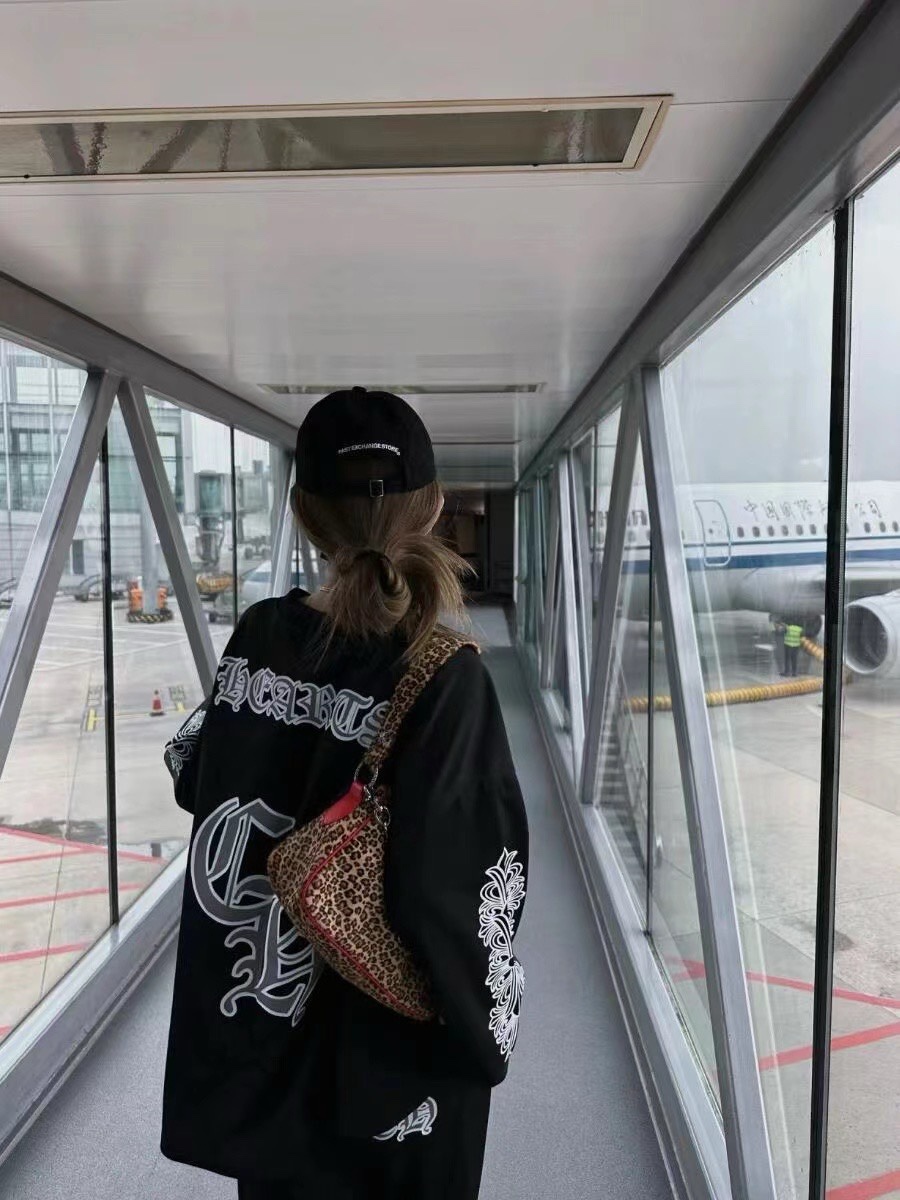 #Chrome Hearts克罗心 梵文网眼冰球服长袖 上身效果图#