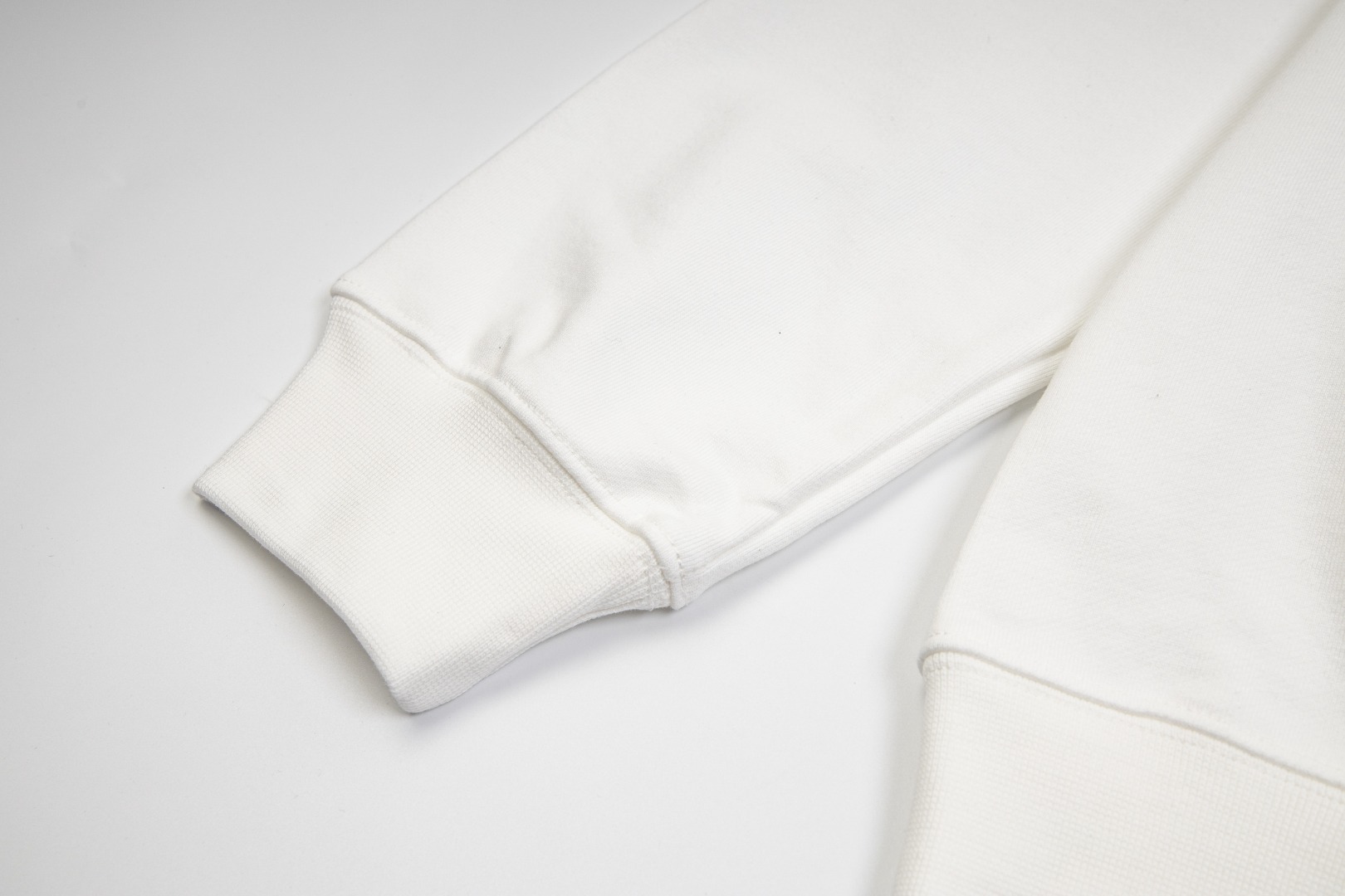 高版本MaisonMargiela/马吉拉 刺绣数字字母连帽卫衣