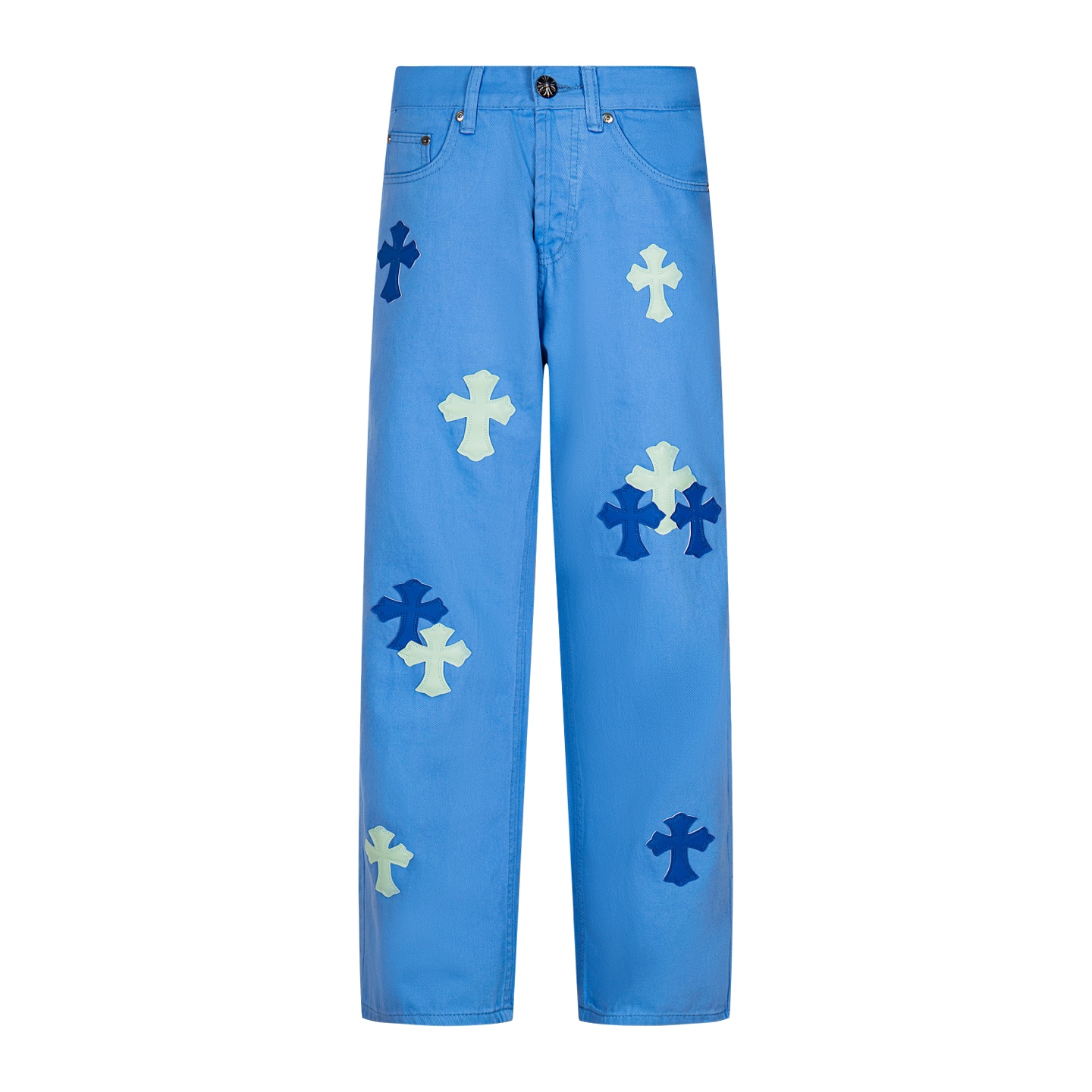 高版本Chrome Hearts克罗心 多巴胺配色冰蓝皮标十字牛仔裤,男女同款.ch牛仔裤均需要成品水洗后再拆开手工订绵羊皮十字皮再拼接完成,整件工艺多到说不清.质感到手看,好看就完事了.克罗心里面最绝绝子的裤子啦 采用珠帆布面料,上身更有质感,裤型挺拔!整裤立体裁剪版型绝绝子! 五金zp定制,珠帆布面料厚实经过水洗后柔软 透气性好 定制小皮标 别出心裁的设计款 细节到位简约大方,做工精湛,整条裤子走线整齐,细节到位!男女都能轻松驾驭的无性别短裤潮流感up!