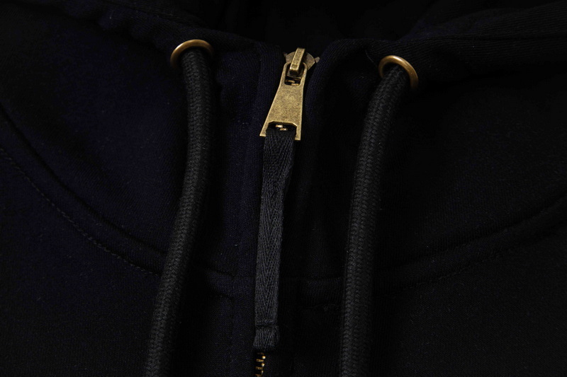 💰280
高版本MaisonMargiela/马吉拉 残缺数字刺绣开衫外套,神仙配色,男女同款。 采用460g重磅毛圈面料 非市面380g薄款普通版本 注意区分!过高温缩水2次 不计成本控制缩率在2%内,特有手工缝标特色设计语言.三标保持一致! 采用田岛机重工刺绣logo,精细绣花无毛边杂线 凹凸质感明显 感无敌,细节决定一切!出街配搭必备单品
尺码:44(S)-46(M)-48(L)-50(XL)