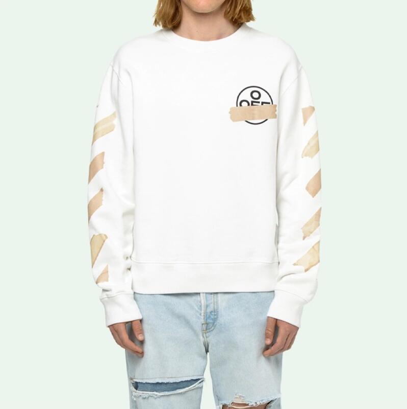 #OFF-WHITE 胶带箭头印花圆领卫衣 上身效果图#