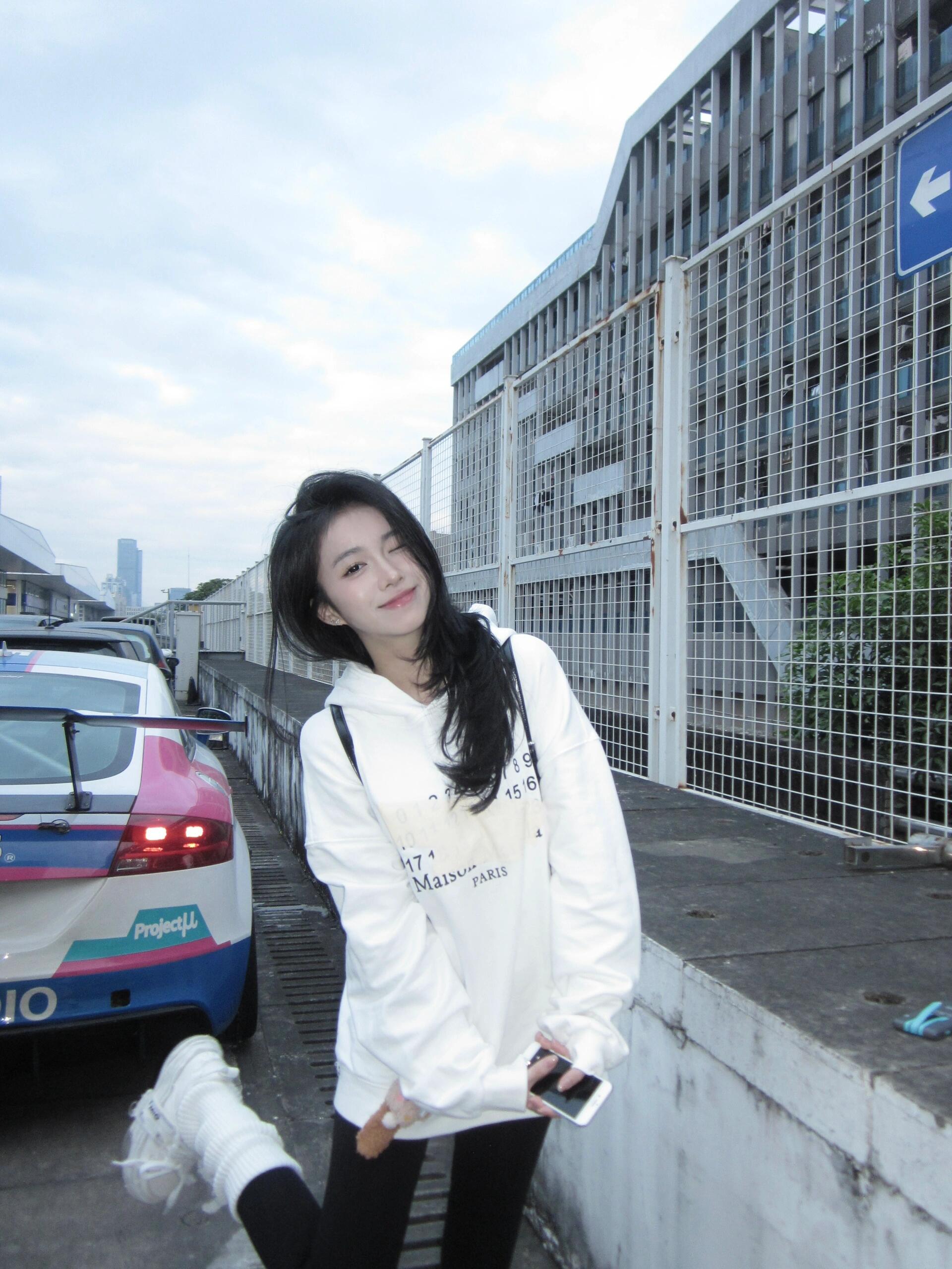 #MaisonMargiela/马吉拉 胶带数字印花连帽卫衣 上身效果图#