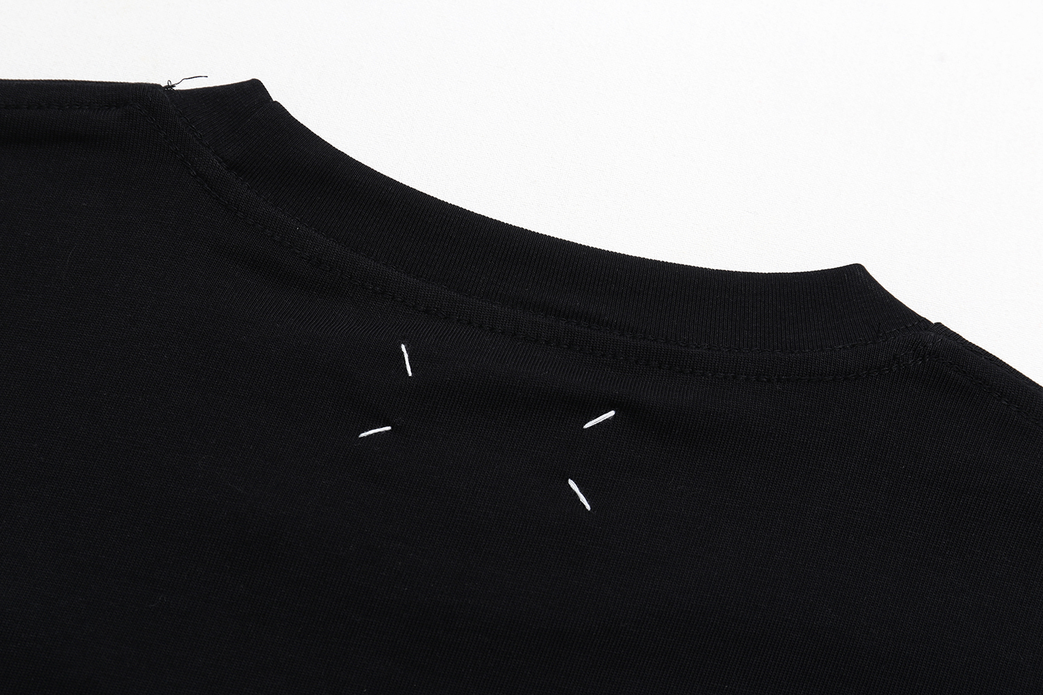 高版本MaisonMargiela/马吉拉 MM6发泡数字印花短袖