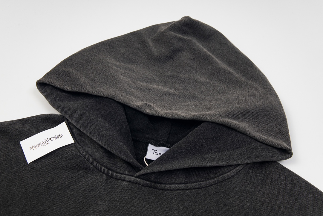 高版本MaisonMargiela/马吉拉 x Tommy Cash联名破洞连帽卫衣