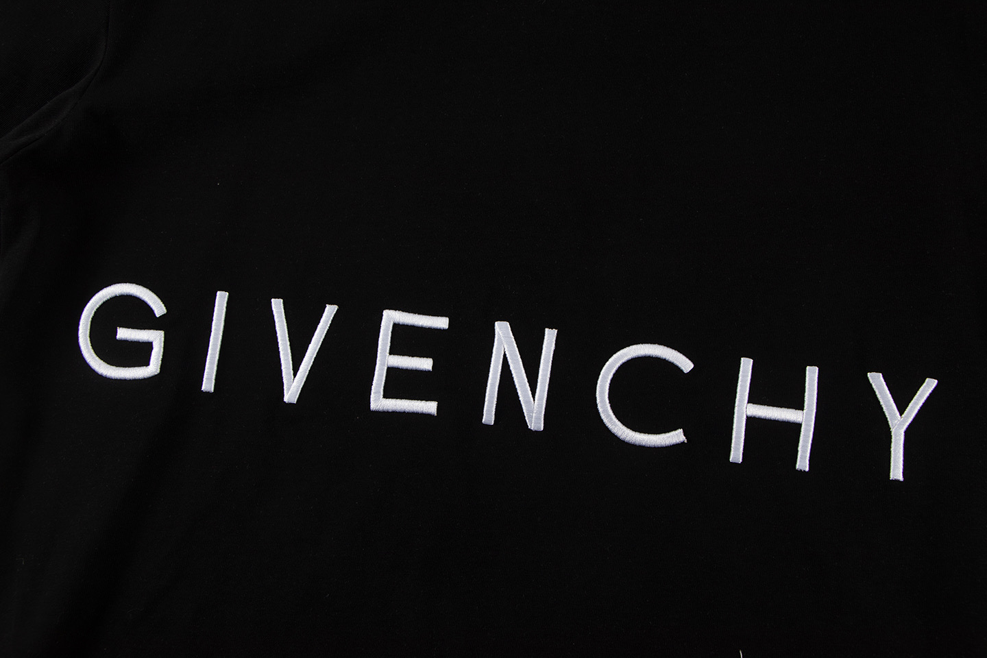 高版本Givenchy/纪梵希 重工刺绣短袖 男女同款 前后10w针田岛重工刺绣