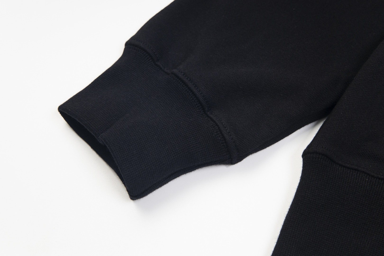 高版本MaisonMargiela/马吉拉 刺绣反字母连帽卫衣