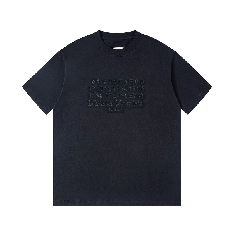 高版本MaisonMargiela/马吉拉 重影刺绣数字短袖 高版本MaisonMargiela/马吉拉 重影刺绣数字短袖