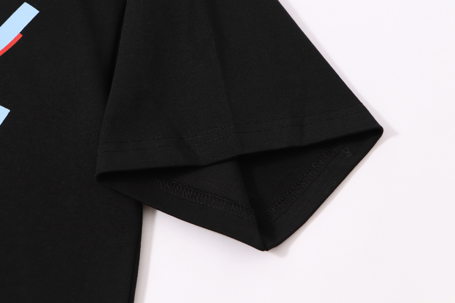 高版本MaisonMargiela/马吉拉 MM6红蓝胶带数字印花短袖-Chinese UA Cheap High Quatity Brand Clothes Bags handbags Sneakers wholesale wholesaler seller from China Factory suppliers Fashion Clothing Shoes best Quality Beautiful Price 高版本MaisonMargiela/马吉拉 MM6红蓝胶带数字印花短袖