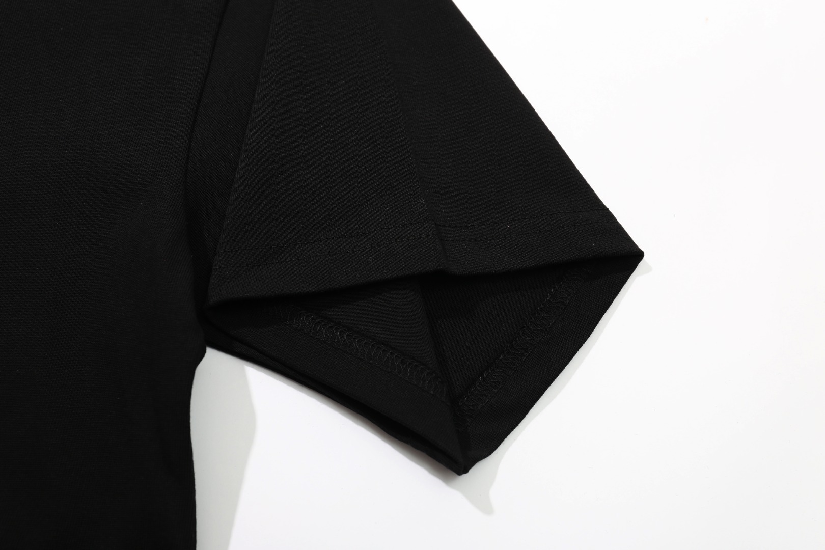 高版本MaisonMargiela/马吉拉 x Tommy Cash联名款刺绣字母短袖-Top High Quatity Cheap Sneakers Fashion Clothing Clothes Bags handbags Shoes of all Brand wholesale With The best Quality And Beautiful Price from China Factory Chinese suppliers wholesaler seller 高版本MaisonMargiela/马吉拉 x Tommy Cash联名款刺绣字母短袖