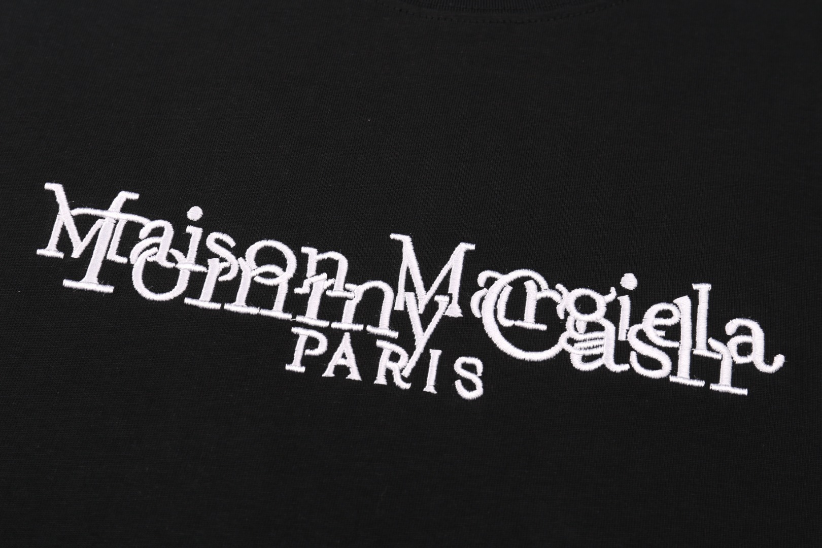 高版本MaisonMargiela/马吉拉 x Tommy Cash联名款刺绣字母短袖