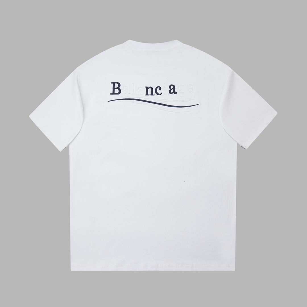 高版本BALENCIAGA/巴黎世家 重工刺绣logo短袖 男女同款 前幅经典字母刺绣-莆田鞋,莆田鞋货源,高仿鞋,高仿鞋货源,安福档口,莆田高仿鞋,莆田鞋批发,高仿鞋批发,莆田高仿运动鞋,高仿运动鞋,莆田运动鞋 高版本BALENCIAGA/巴黎世家 重工刺绣logo短袖 男女同款 前幅经典字母刺绣