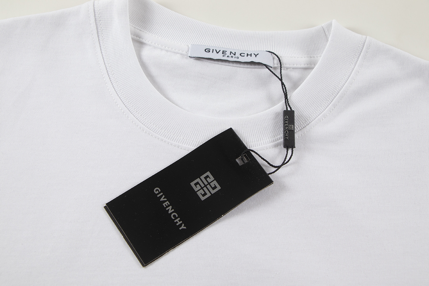 高版本Givenchy/纪梵希 重工刺绣短袖 男女同款 前后10w针田岛重工刺绣