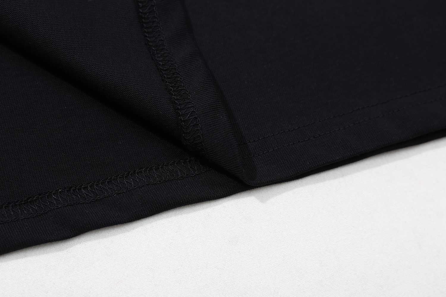 高版本MaisonMargiela/马吉拉 褶皱报纸印花短袖 高版本MaisonMargiela/马吉拉 褶皱报纸印花短袖