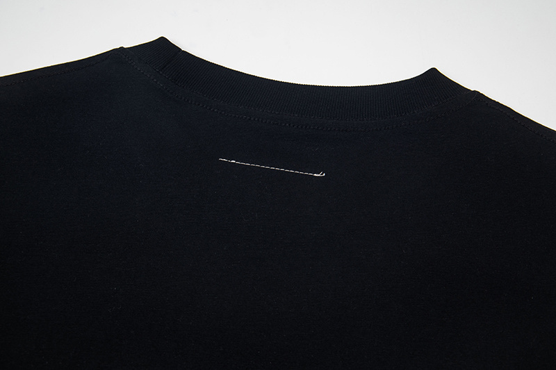 高版本MaisonMargiela/马吉拉 MM6大M logo印花短袖-Chinese UA Cheap High Quatity Brand Clothes Bags handbags Sneakers wholesale wholesaler seller from China Factory suppliers Fashion Clothing Shoes best Quality Beautiful Price 高版本MaisonMargiela/马吉拉 MM6大M logo印花短袖