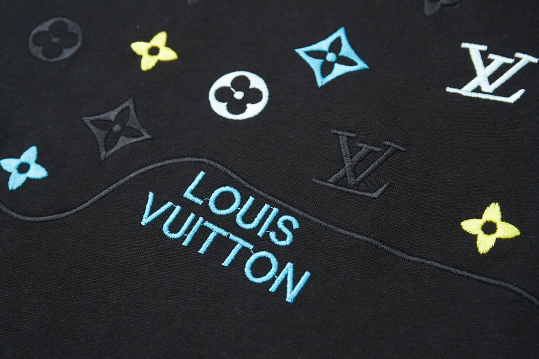 高版本LOUIS VUITTON路易威登 半身刺绣logo短袖