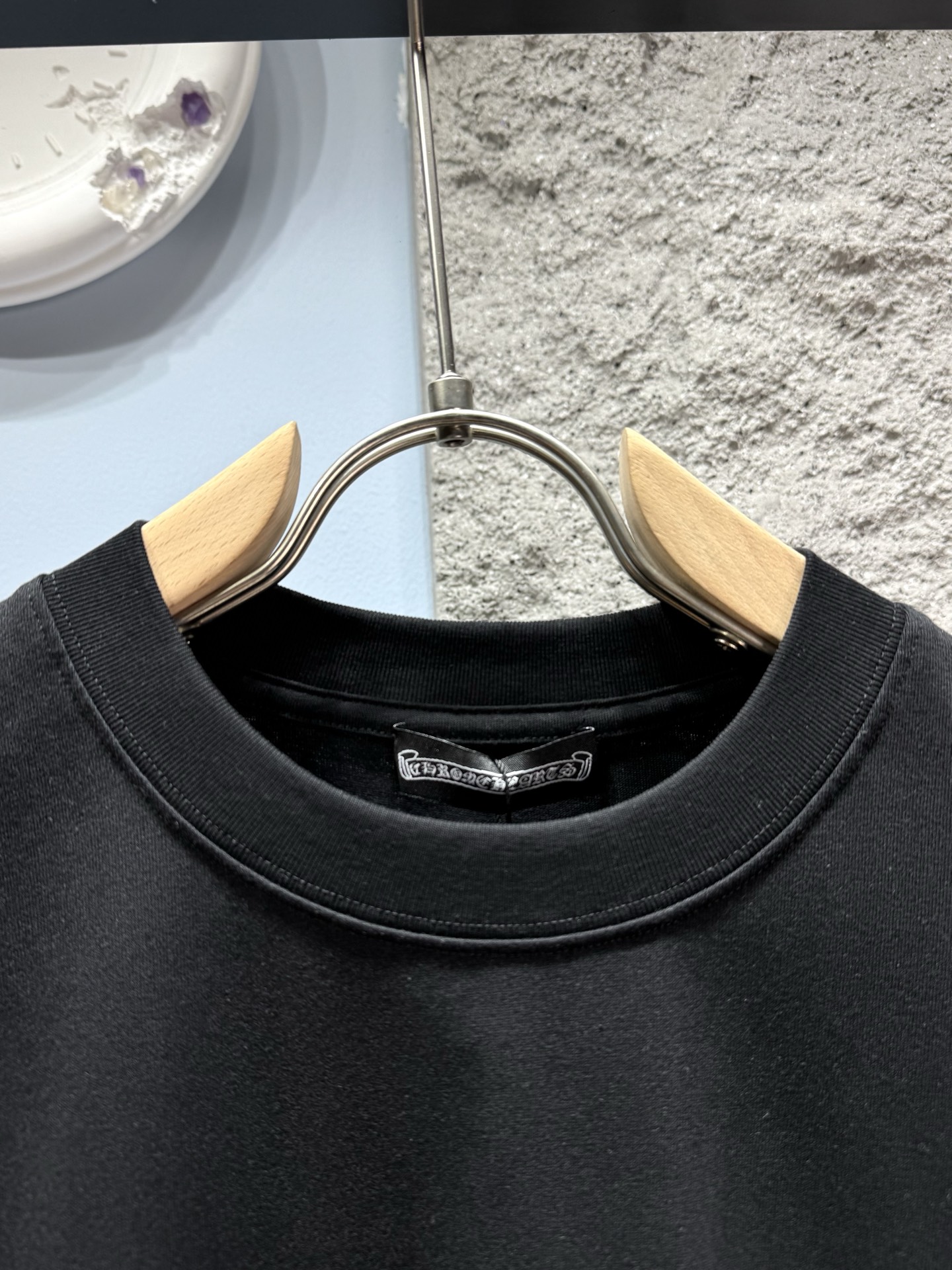 高版本Chrome Hearts克罗心 梵文十字重工贴布刺绣短袖-Top High Quatity Cheap Sneakers Fashion Clothing Clothes Bags handbags Shoes of all Brand wholesale With The best Quality And Beautiful Price from China Factory Chinese suppliers wholesaler seller 高版本Chrome Hearts克罗心 梵文十字重工贴布刺绣短袖