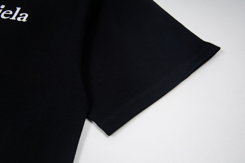 高版本MaisonMargiela/马吉拉 经典款字母印花短袖-Top High Quatity Cheap Sneakers Fashion Clothing Clothes Bags handbags Shoes of all Brand wholesale With The best Quality And Beautiful Price from China Factory Chinese suppliers wholesaler seller 高版本MaisonMargiela/马吉拉 经典款字母印花短袖