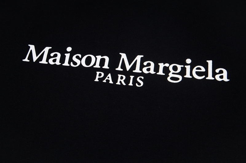 高版本MaisonMargiela/马吉拉 经典款字母印花短袖-Top High Quatity Cheap Sneakers Fashion Clothing Clothes Bags handbags Shoes of all Brand wholesale With The best Quality And Beautiful Price from China Factory Chinese suppliers wholesaler seller 高版本MaisonMargiela/马吉拉 经典款字母印花短袖