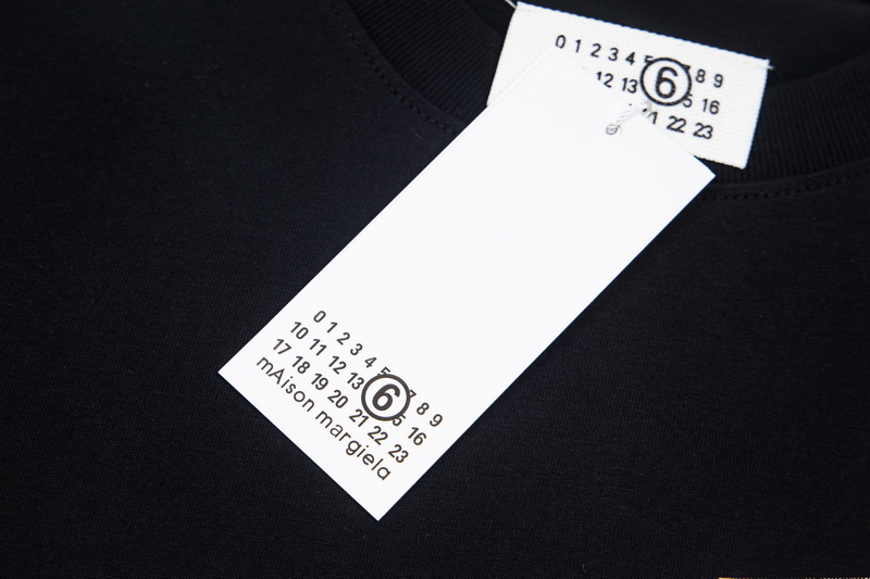 高版本MaisonMargiela/马吉拉 黑胶标签短袖