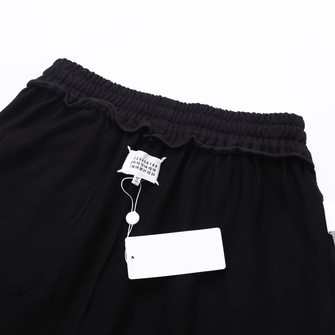 高版本MaisonMargiela/马吉拉 数字刺绣短裤