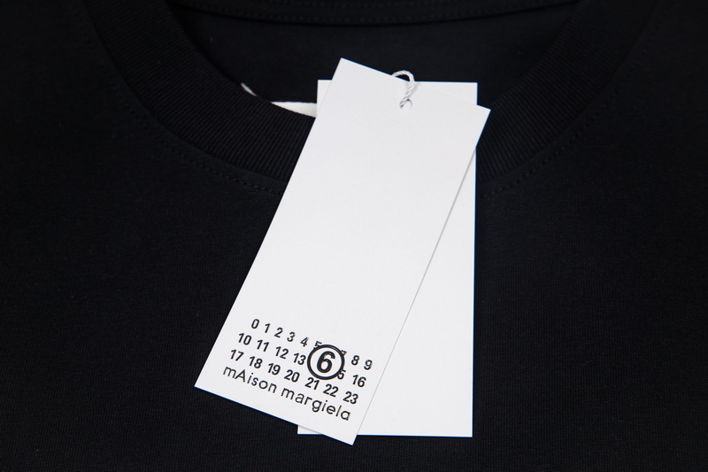 高版本MaisonMargiela/马吉拉 MM6经典款字母印花短袖