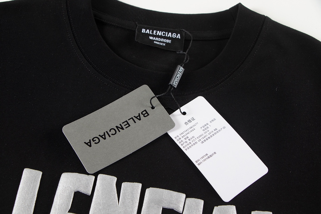 高版本BALENCIAGA/巴黎世家 发泡字母印花短袖-Chinese UA Cheap High Quatity Brand Clothes Bags handbags Sneakers wholesale wholesaler seller from China Factory suppliers Fashion Clothing Shoes best Quality Beautiful Price 高版本BALENCIAGA/巴黎世家 发泡字母印花短袖