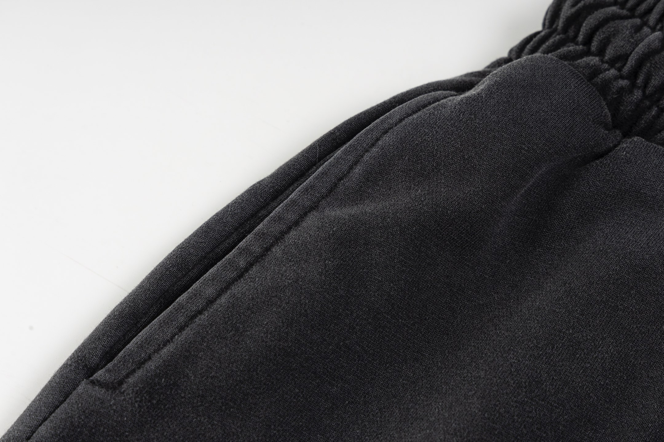 高版本BALENCIGA巴黎世家 篮球系列Loop Sports Icon刺绣水洗短裤-莆田鞋,莆田鞋货源,高仿鞋,高仿鞋货源,安福档口,莆田高仿鞋,莆田鞋批发,高仿鞋批发,莆田高仿运动鞋,高仿运动鞋,莆田运动鞋 高版本BALENCIGA巴黎世家 篮球系列Loop Sports Icon刺绣水洗短裤