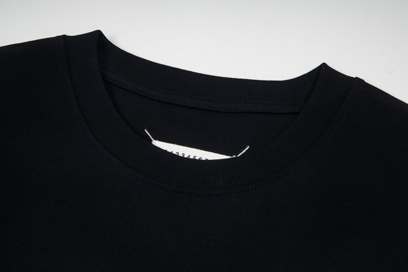 高版本MaisonMargiela/马吉拉 数字压胶印花短袖T恤-Chinese UA Cheap High Quatity Brand Clothes Bags handbags Sneakers wholesale wholesaler seller from China Factory suppliers Fashion Clothing Shoes best Quality Beautiful Price 高版本MaisonMargiela/马吉拉 数字压胶印花短袖T恤