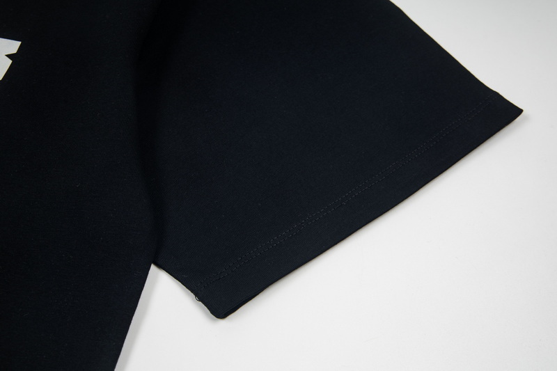 高版本MaisonMargiela/马吉拉 数字压胶印花短袖T恤-Chinese UA Cheap High Quatity Brand Clothes Bags handbags Sneakers wholesale wholesaler seller from China Factory suppliers Fashion Clothing Shoes best Quality Beautiful Price 高版本MaisonMargiela/马吉拉 数字压胶印花短袖T恤