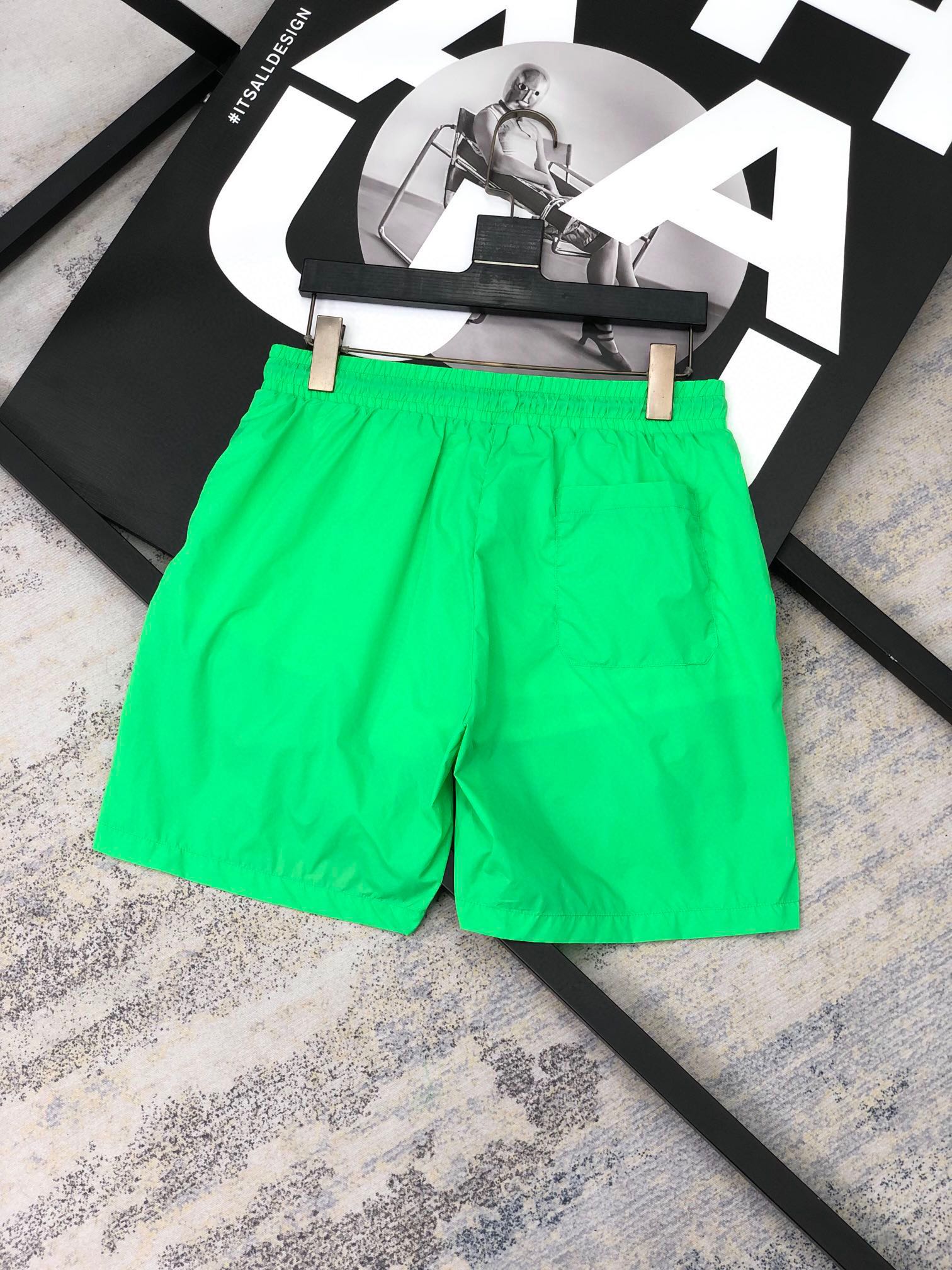 Moncler Men's Green Swim Trunks - Comfortable & Stylish Summer Shorts 3 i1708533445 5039 5