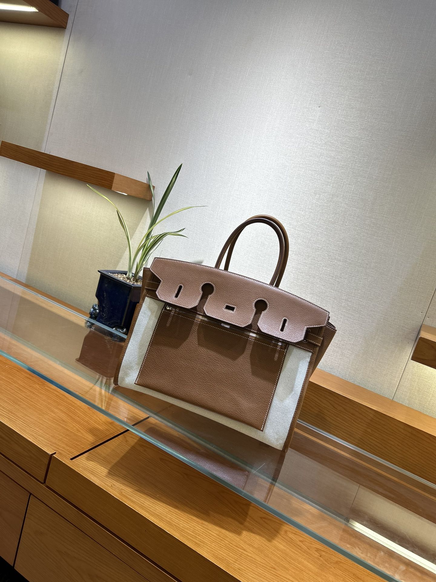 NO:852354,New product Birkin upside down platinum 35cm imported Fubao leather canvas [saddle color] silver buckle limited edition counter synchronization fully handmade beeswax thread sewing pure steel hardware hand nailed high-end customization, Hermes, Hermes, Hermes,19860909新品 Birkin 颠倒反转铂金 35cm 原厂进口福宝皮拼帆布【马鞍色】银扣 限量版 专柜同步 全手工蜜蜡线缝制 纯钢五金 手工手打钉 高端定制,爱马仕,hermes,Hermes,,Bag