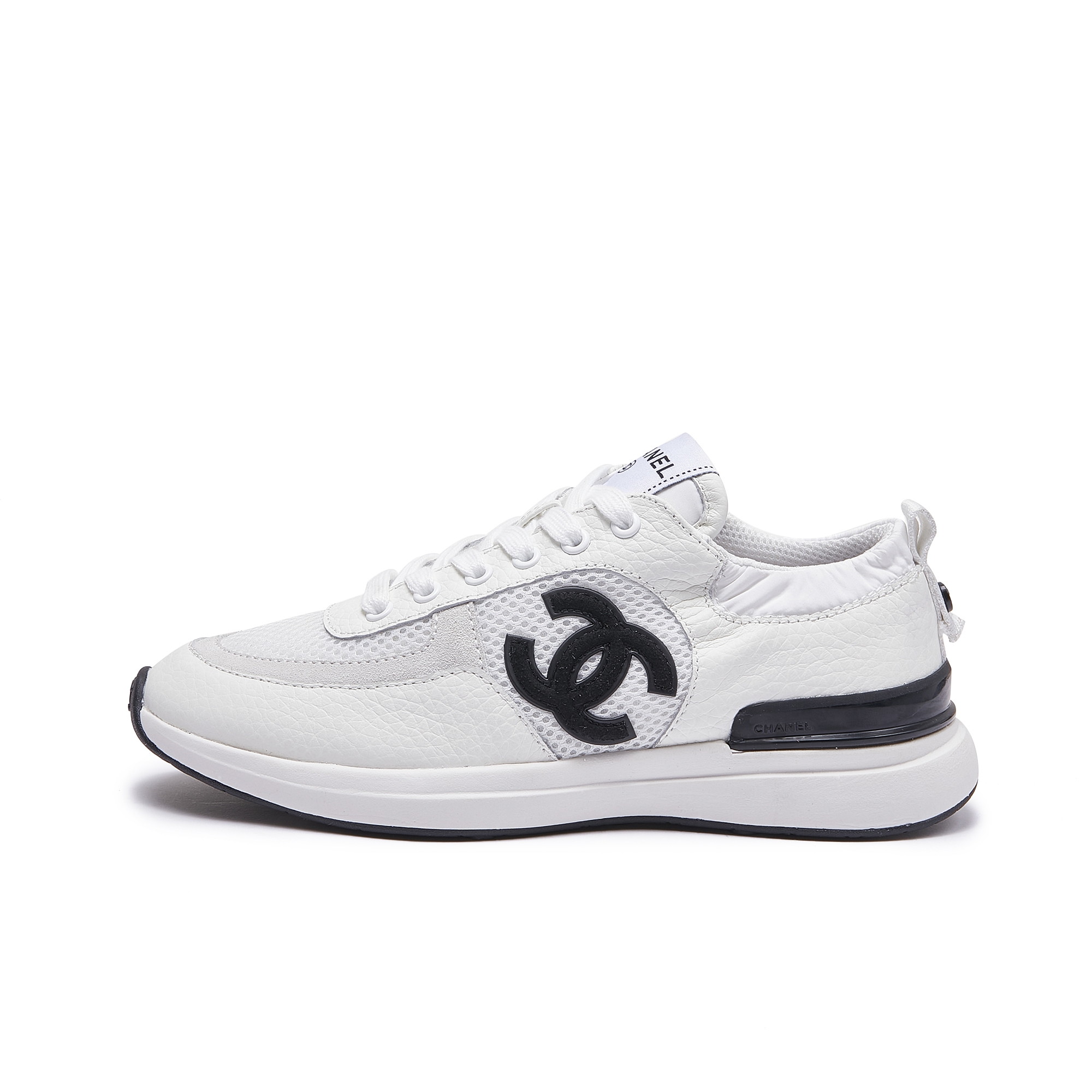 NO:261464,p Chanel Chanel - top casual sneakers for counter This classic design; the upper has a variety of craftsmanship styles; the sole is fashionable and sporty; it is an extraordinary variety of color matching elements... The diversified mix and match is very beautiful and versatile, casual, fashionable, sports, and outdoors can be taken into account... Go material The upper is made of original imported grained cowhide   waterproof net The inner part is made of original imported breathable net Outsole based on original TPU sole The counter is made of high-quality packaging for women 35–41, casual shoes/sports shoes, chanel, chanel, sneakers, cowhide19860909p Chanel香奈儿——专柜顶级休闲款运动鞋 这款经典设计；鞋面多种工艺的风格；大底却时尚运动；不平凡的拥入了多种配色元素…… 多元化混搭非常好看百搭,休闲,时尚,运动,户外都能兼顾…… Go 材料 鞋面采用 原版进口粒纹牛皮 防水网 内里采用 原版进口透气网 大底根据 原版TPU大底 专柜精品包装全套女35–41,休闲鞋/运动鞋,chanel,chanel,sneakers,cowhide,Women's Shoes