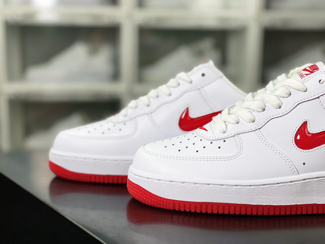 Air Force 1'07 Low Retro ”Color of the Month Red Jewel” Air Force One Sneakers ”Leather White Red Crystal Hook” FN5924-101