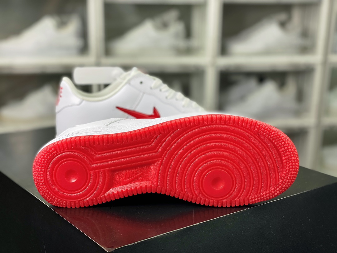 Air Force 1'07 Low Retro ”Color of the Month Red Jewel” Air Force One Sneakers ”Leather White Red Crystal Hook” FN5924-101