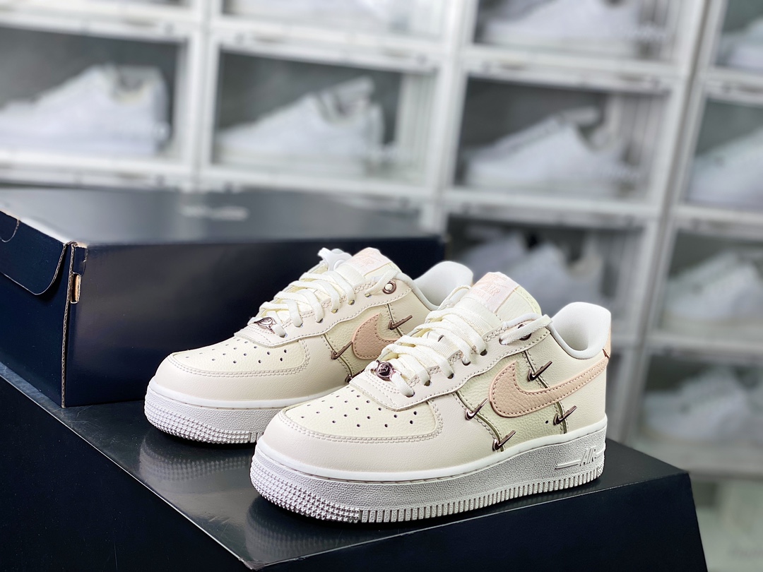 200 Wmns Air Force 1′ 07 LX”Rose Gold”空军一号板鞋“米白樱花粉玫瑰金小四钩”FV8110-181